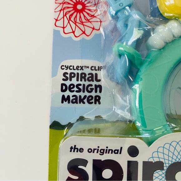 Hasbro | Bluey Spirograph Keychain NWT - Picture 7 of 7